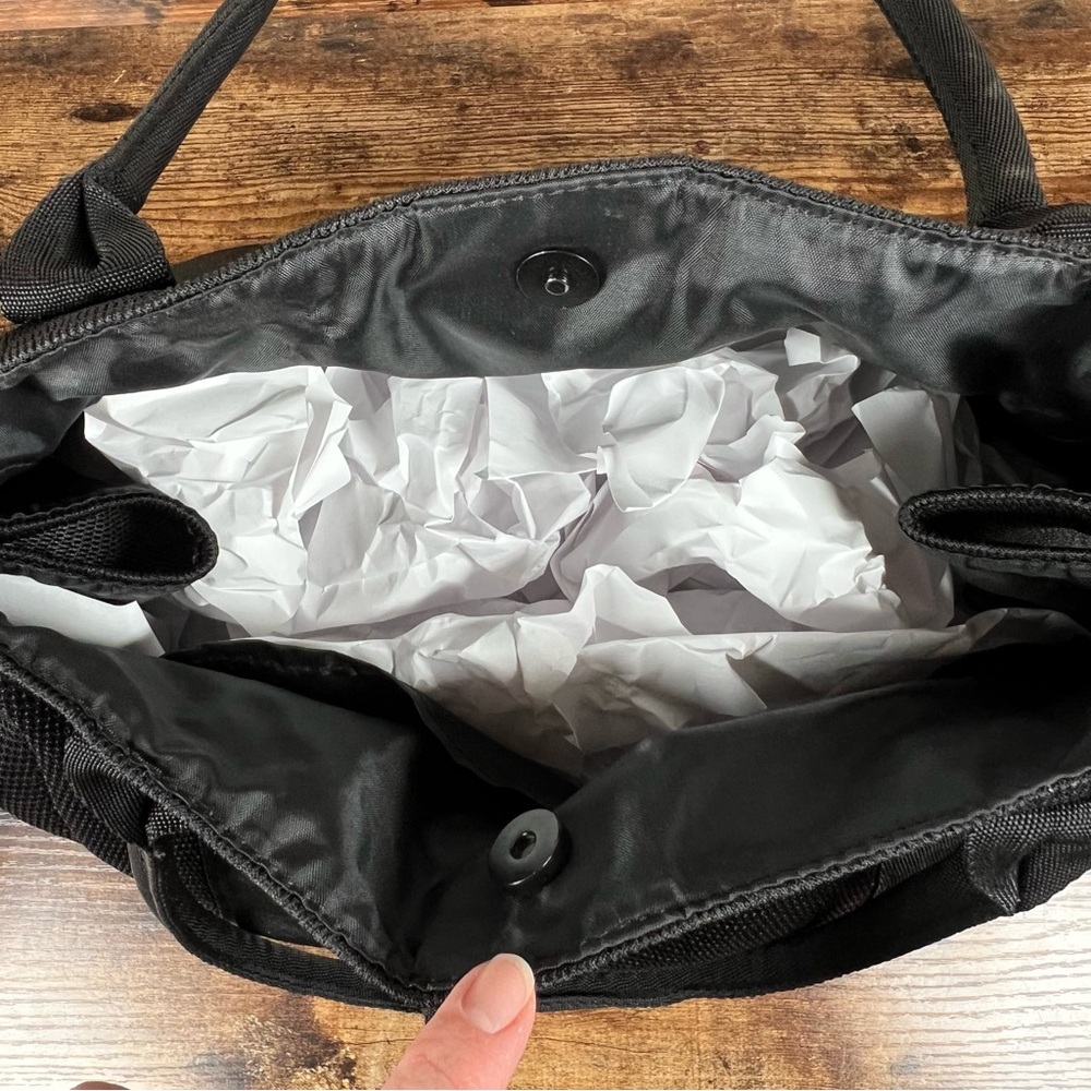 Puma Up & Comer Tote Bag Black Lightweight Lined Duffle Gym Sporty - Picture 8 of 13